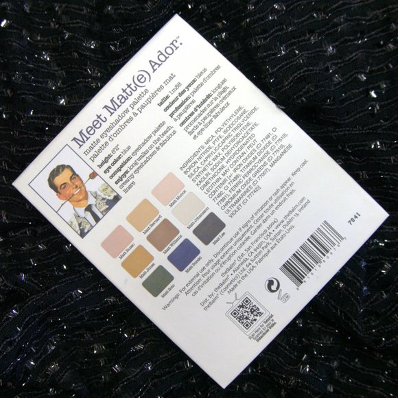 MEET MATT(e) ADOR eyeshadow palette, Net wt 0.756 oz / 21.6 g - Picture 3 of 4